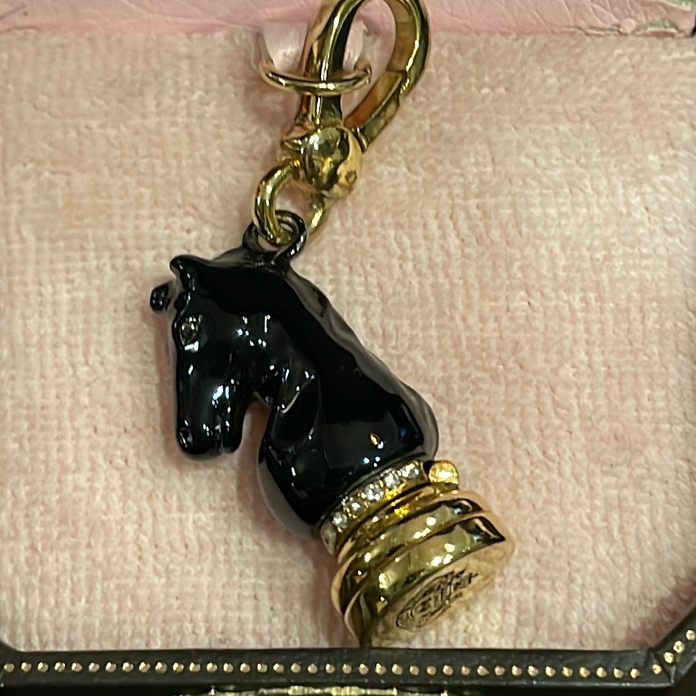 Vintage Juicy Couture knight charm YJRU1831 tagged box RARE